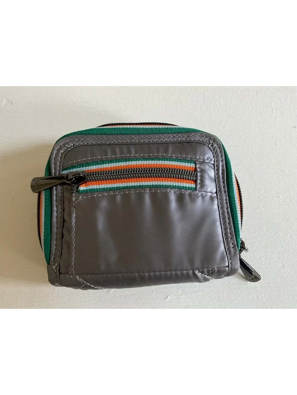 Lug Splits SE RFID Wallet Metallic Silver Gray Zip Accordion Card Holder EUC